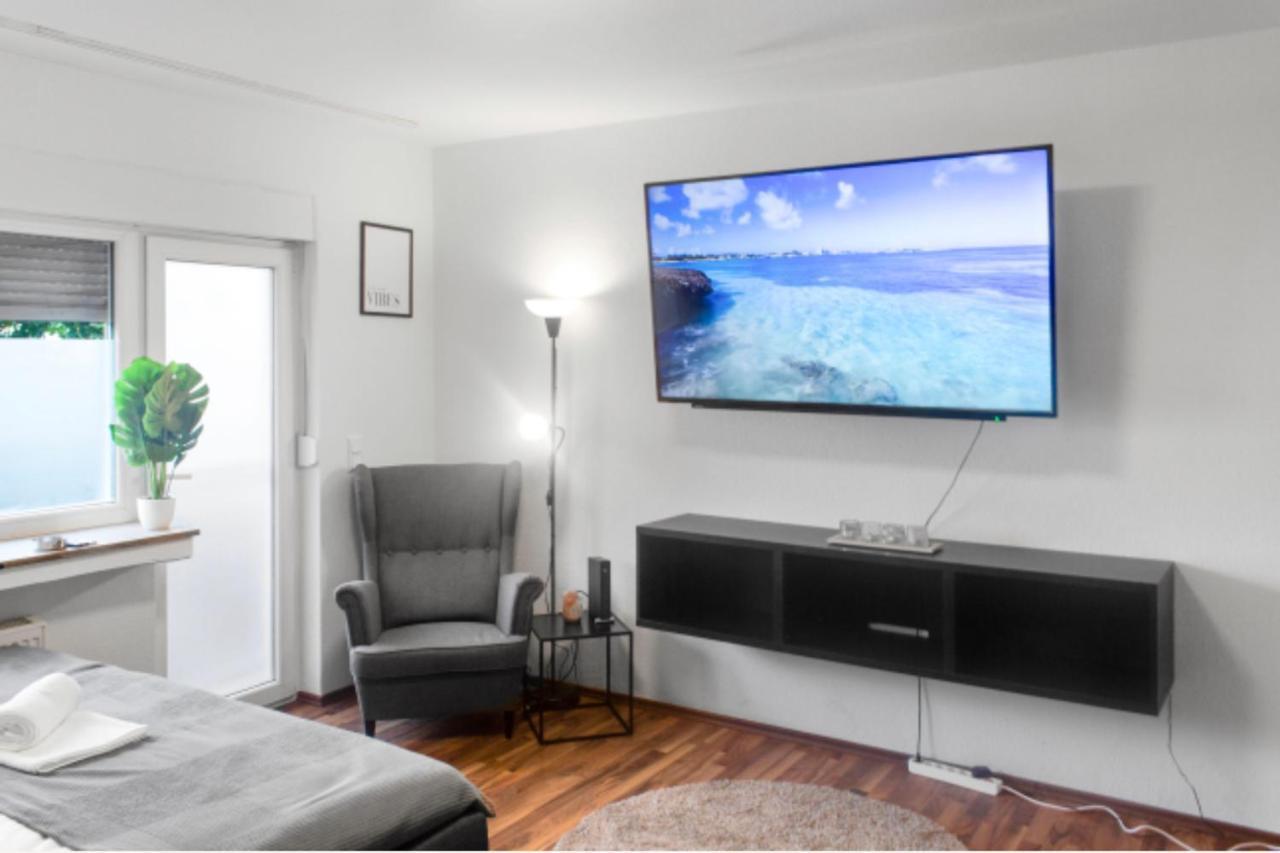 Relax Oasis With 65 Smarttv, Kitchen And Balcony Apartment Duisburg Exterior photo